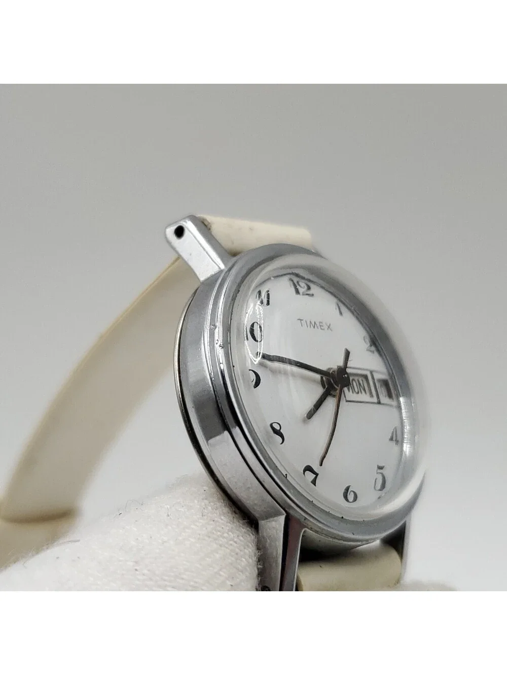 Timex Mechanical White Day/Date Dial Silver Tone Womens Watch 24mm Running